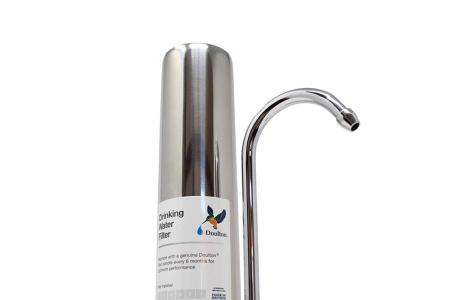 Purificateur d'eau Doulton HCS sur évier avec cartouche Ultracarb
